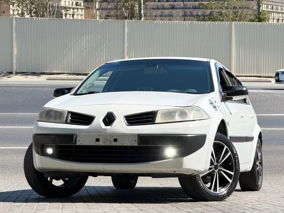 Renault Megane — foto 2/4