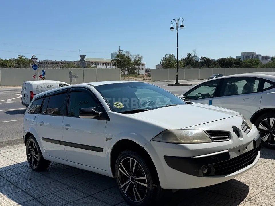 Renault Megane — foto 3/4