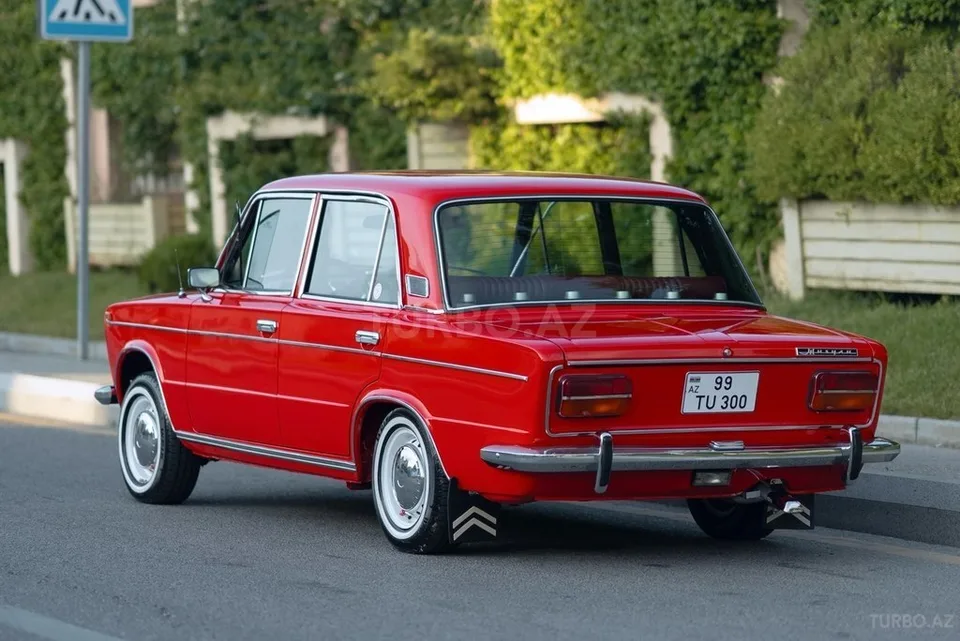 LADA (VAZ) 2103 — foto 2/4
