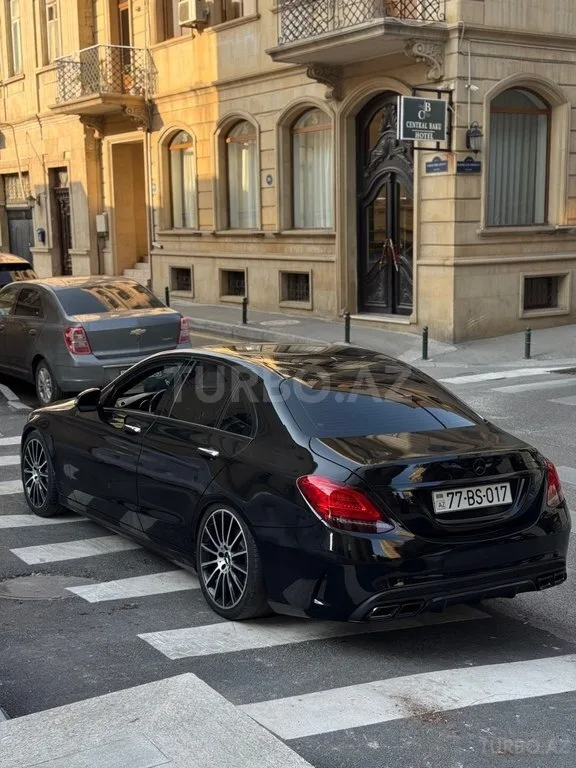 Mercedes C 300 — foto 4/4