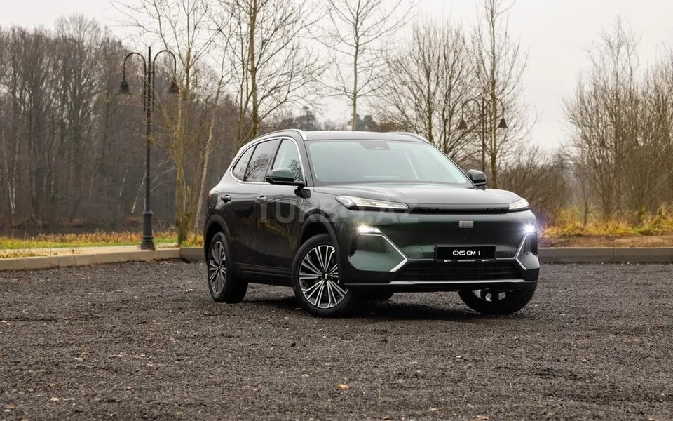 Geely EX5 EM-i — foto 1/4