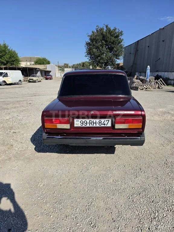 LADA (VAZ) 2107 — foto 2/4