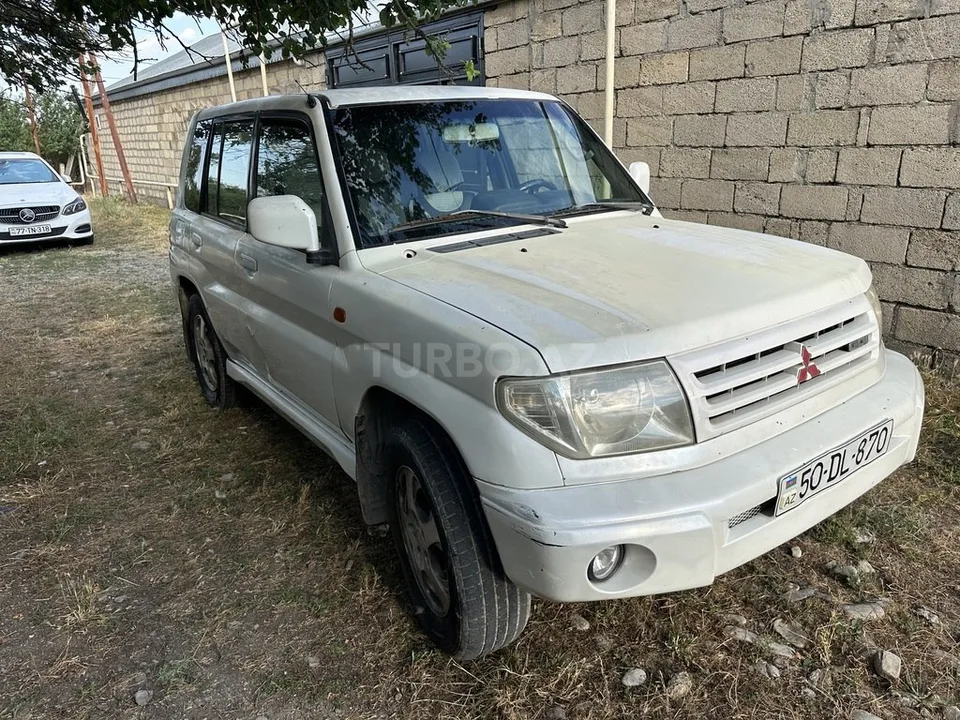 Mitsubishi Pajero io — foto 3/4