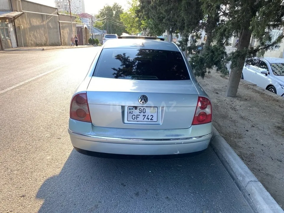 Volkswagen Passat — foto 2/4