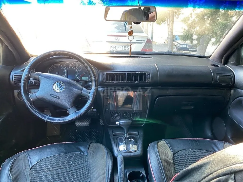 Volkswagen Passat — foto 3/4