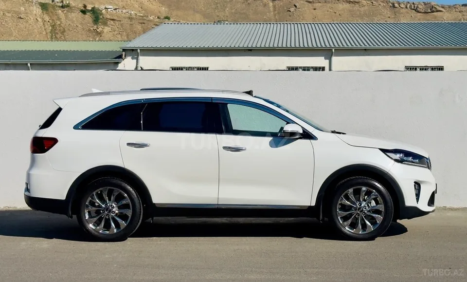 Kia Sorento — foto 4/4