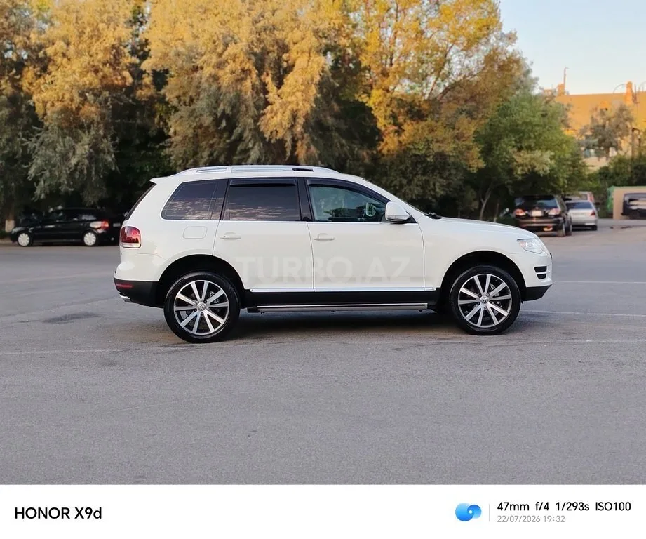 Volkswagen Touareg — foto 4/4