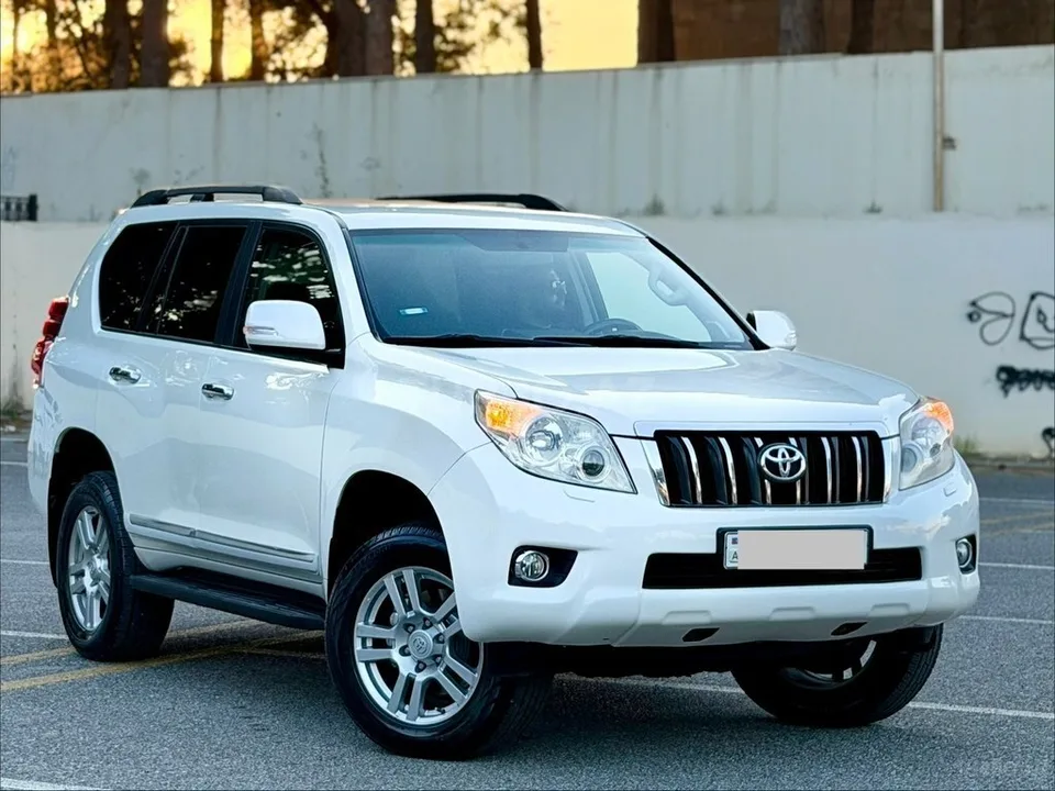 Toyota Land Cruiser Prado — foto 3/4