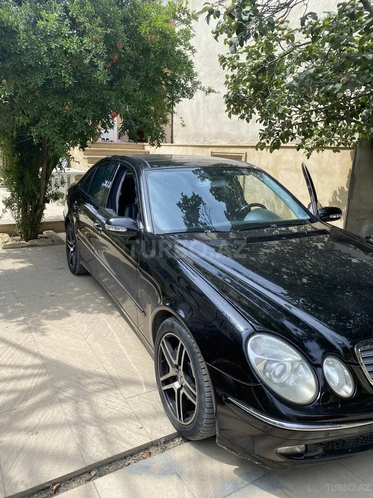 Mercedes E 500 — foto 4/4