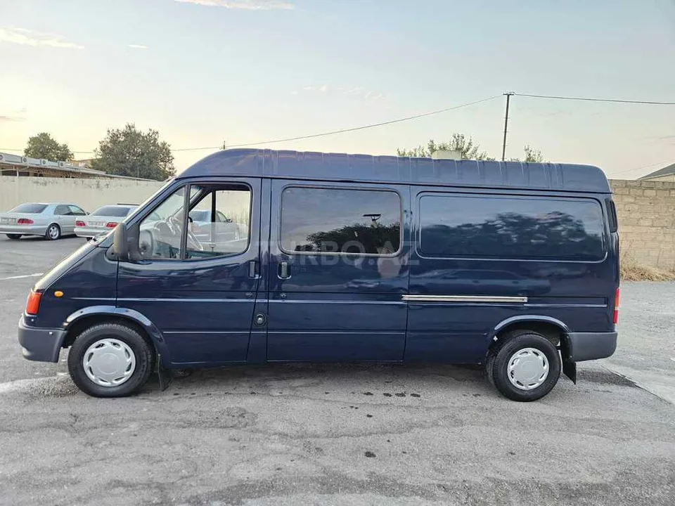 Ford Transit — foto 4/4