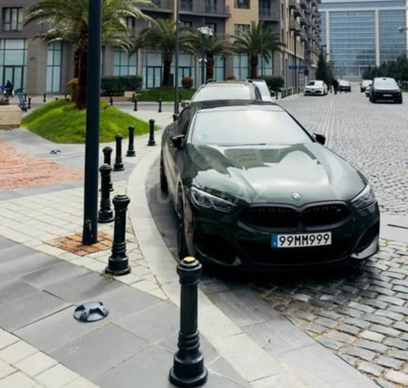BMW M850 — foto 1/4