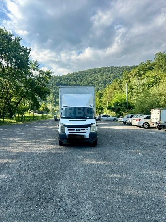 Ford Transit — foto 1/4