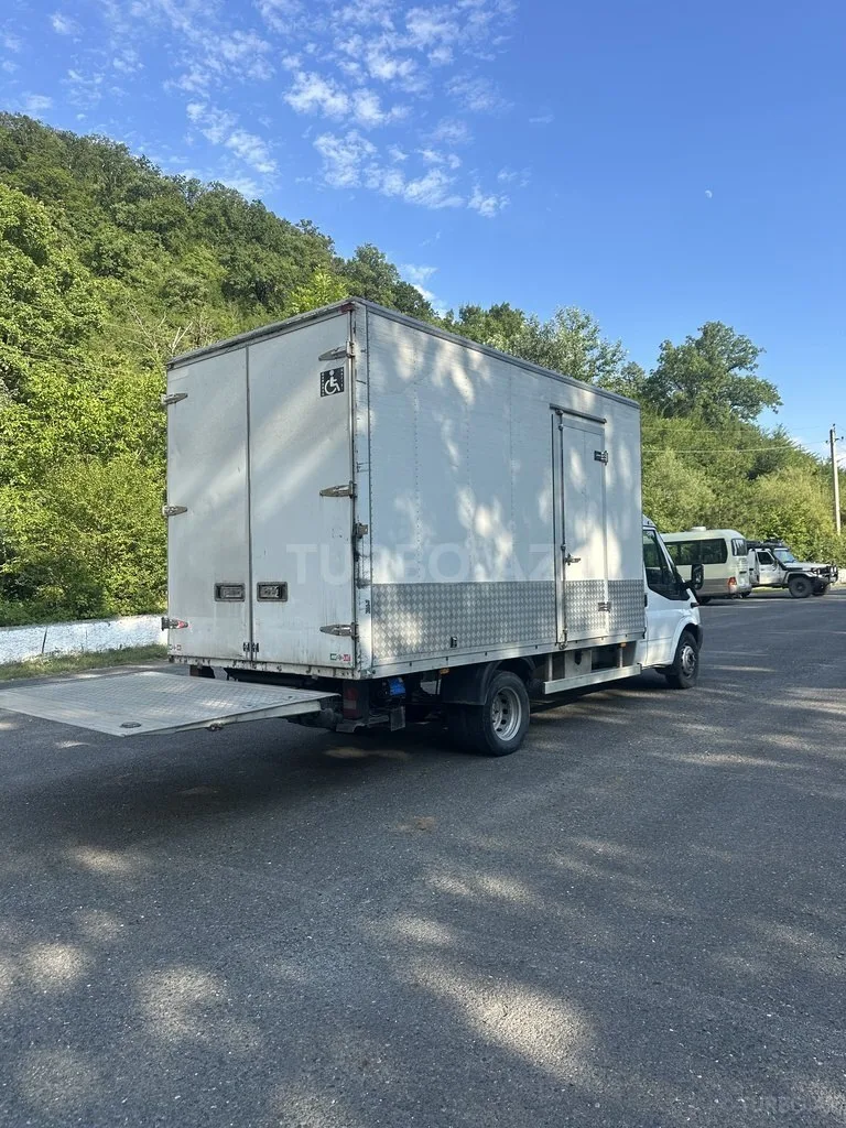 Ford Transit — foto 3/4