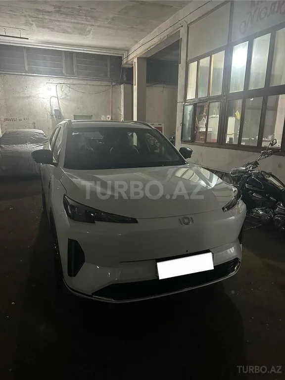 Changan Qiyuan Q05 — foto 1/4