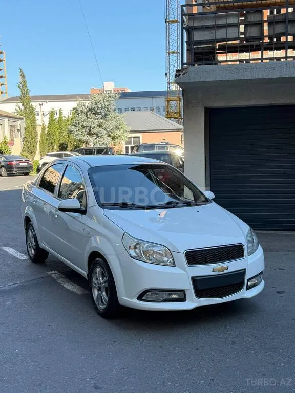 Chevrolet Nexia — foto 1/4