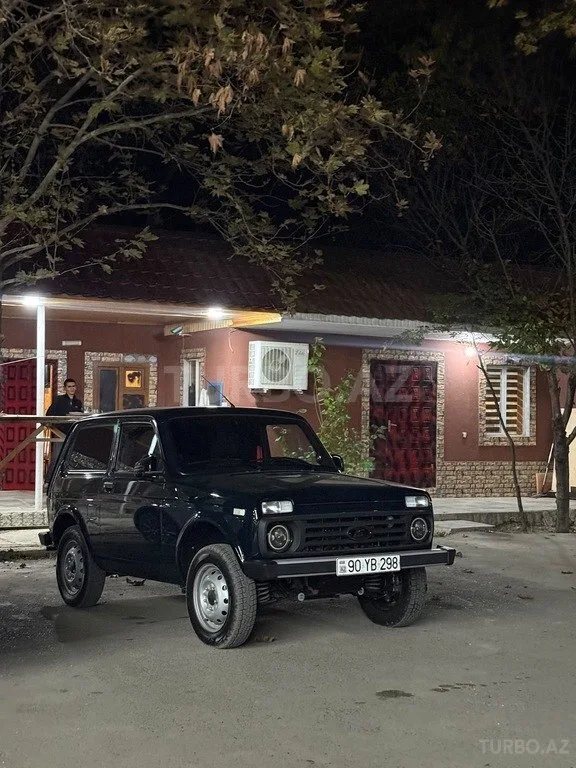LADA (VAZ) Niva — foto 1/4