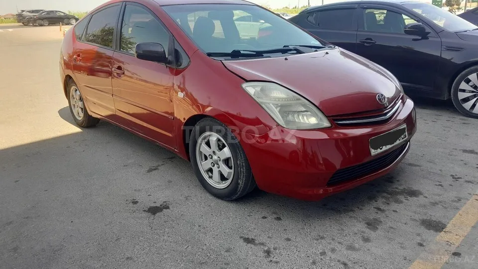 Toyota Prius — foto 3/4
