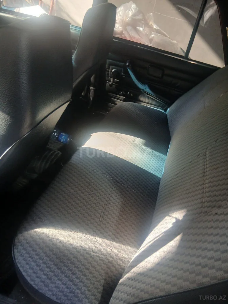 LADA (VAZ) 2107 — foto 3/4