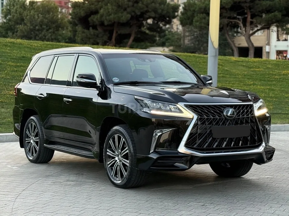 Lexus LX 570 — foto 3/4