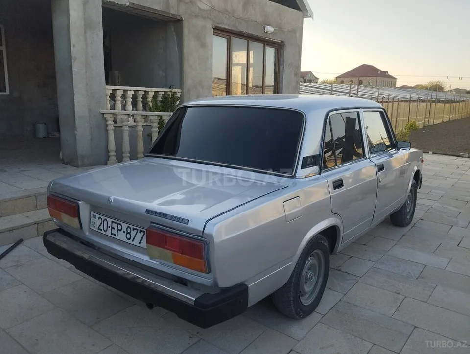 LADA (VAZ) 2107 — foto 4/4