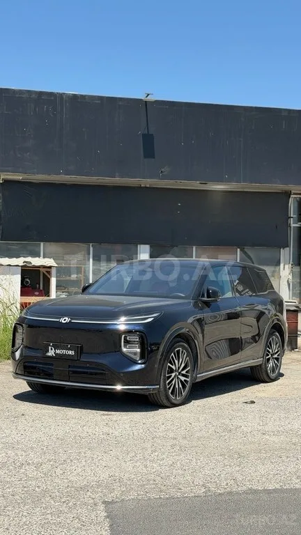 Changan Qiyuan Q07 — foto 2/4