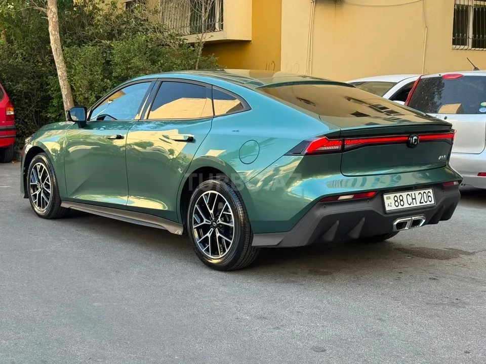 Changan Qiyuan A06 — foto 3/4