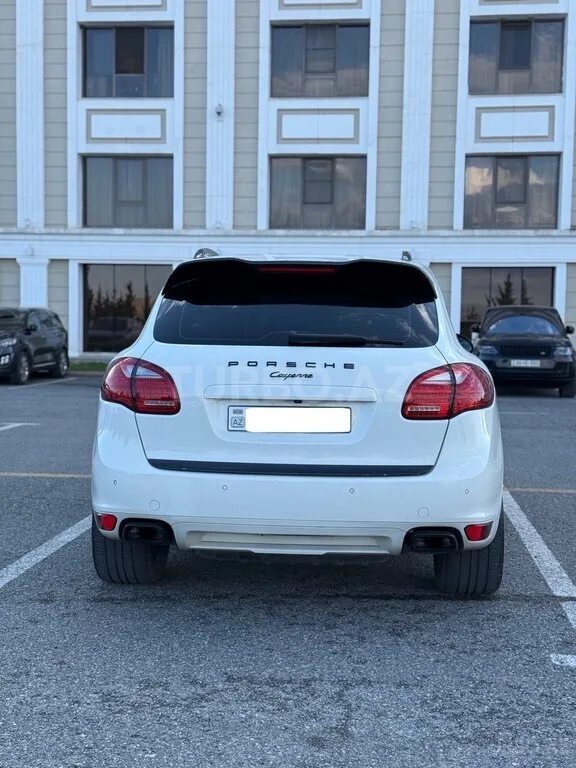 Porsche Cayenne — foto 4/4