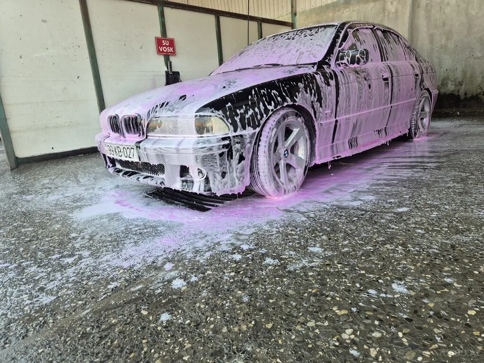 BMW 523 — foto 4/4