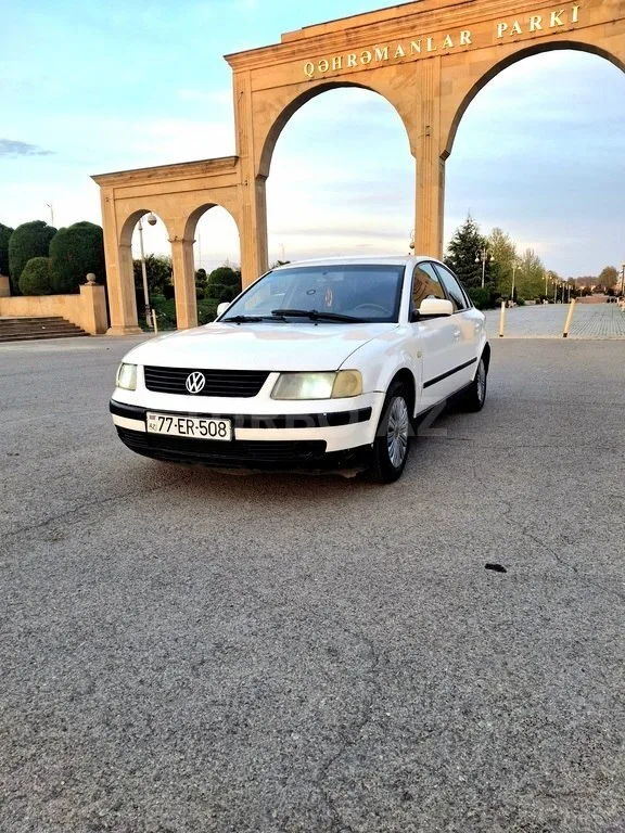 Volkswagen Passat — foto 1/4