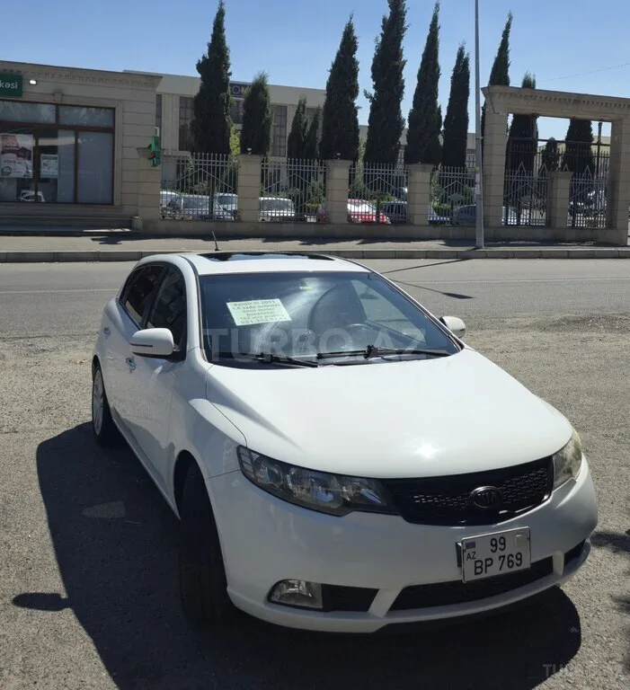 Kia Cerato — foto 1/4