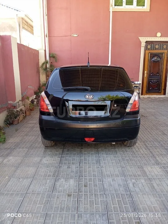 Kia Rio — foto 2/4