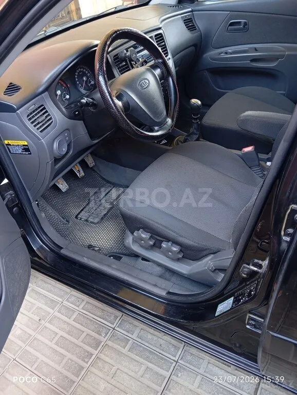 Kia Rio — foto 3/4