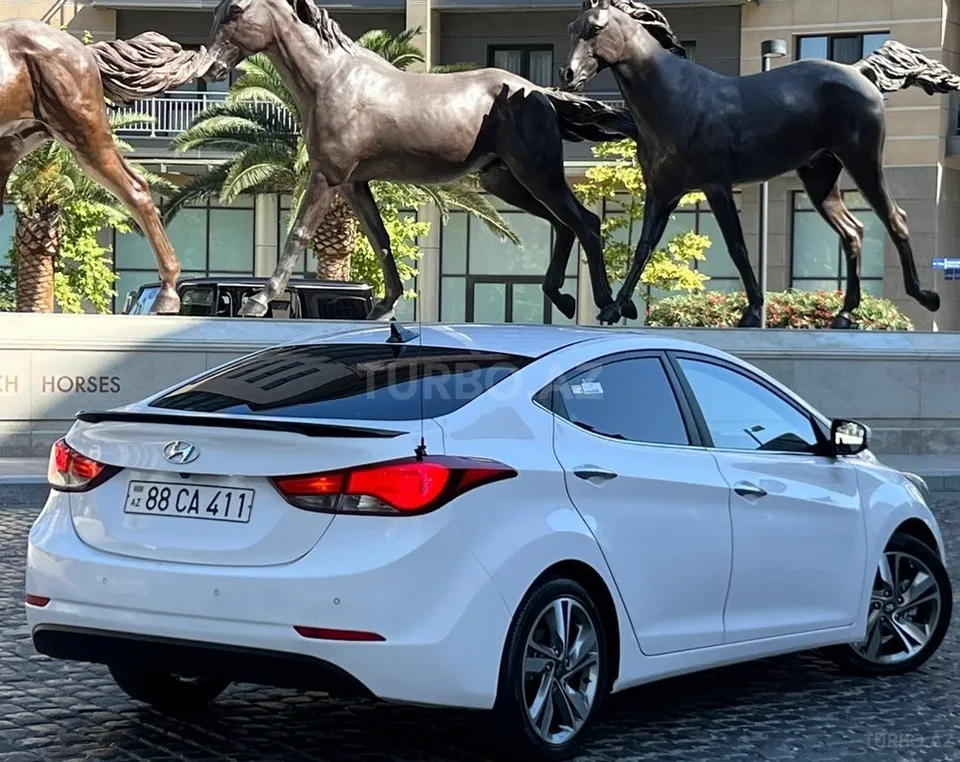 Hyundai Avante — foto 4/4