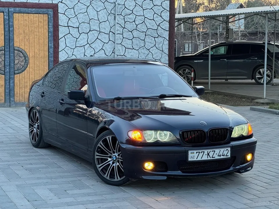 BMW 318 — foto 1/4