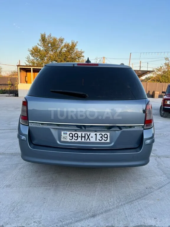 Opel Astra — foto 3/4