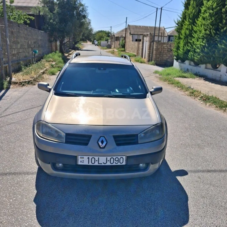 Renault Megane — foto 2/4