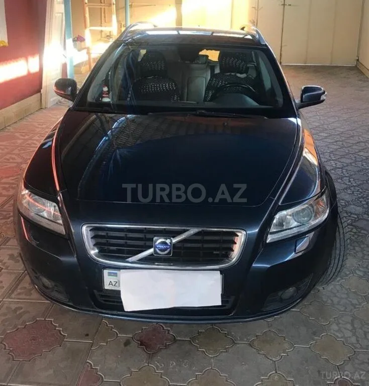 Volvo V50 — foto 1/4