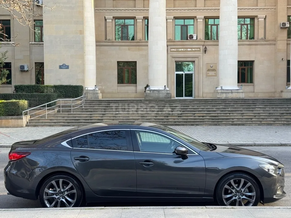 Mazda 6 — foto 2/4