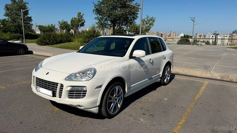 Porsche Cayenne GTS — foto 2/4