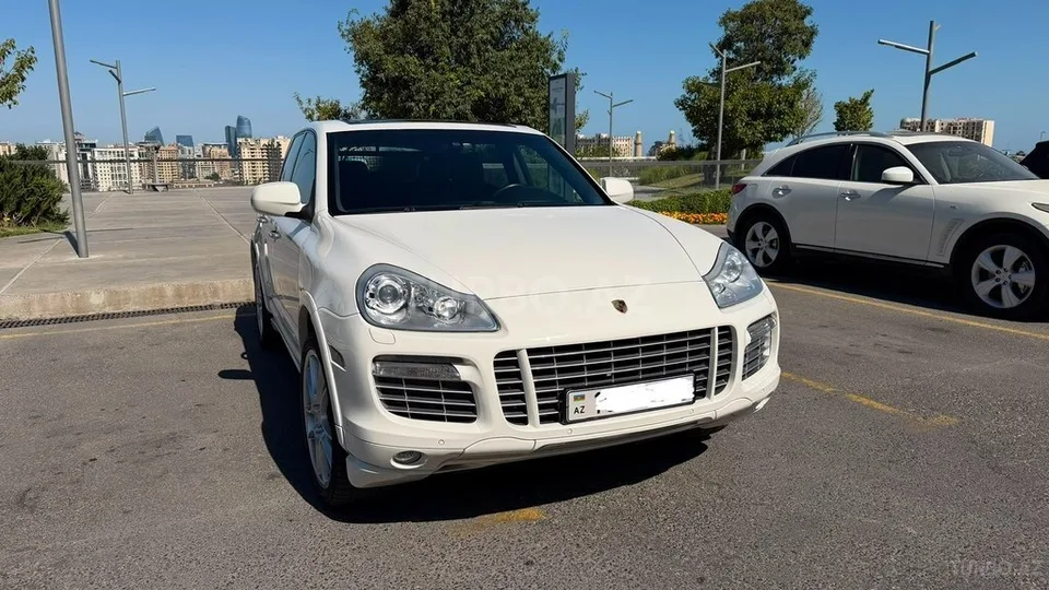 Porsche Cayenne GTS — foto 3/4