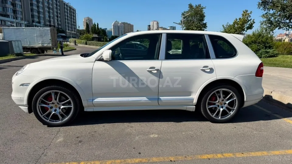 Porsche Cayenne GTS — foto 4/4