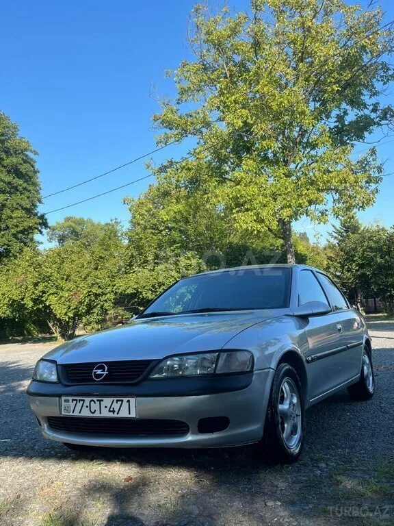 Opel Vectra — foto 1/4