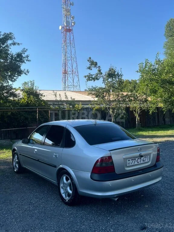 Opel Vectra — foto 3/4