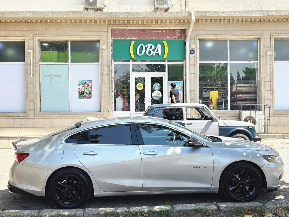 Chevrolet Malibu — foto 3/4