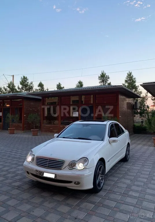 Mercedes C 230 — foto 4/4
