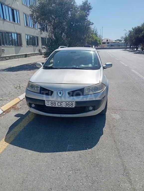 Renault Megane — foto 1/4