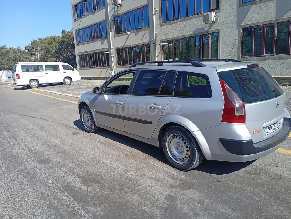 Renault Megane — foto 2/4