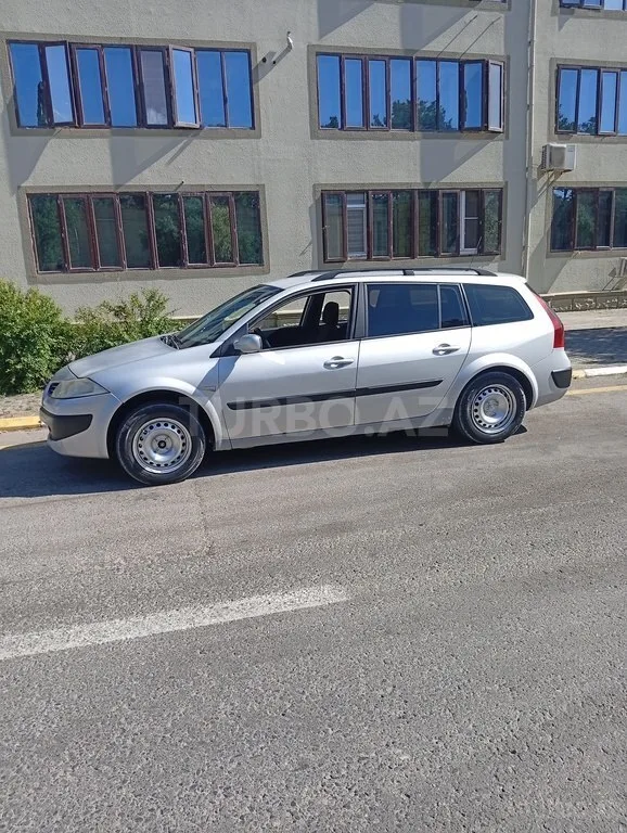 Renault Megane — foto 3/4