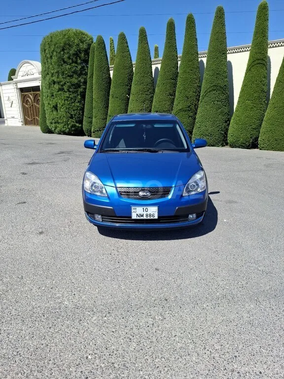 Kia Rio — foto 1/4