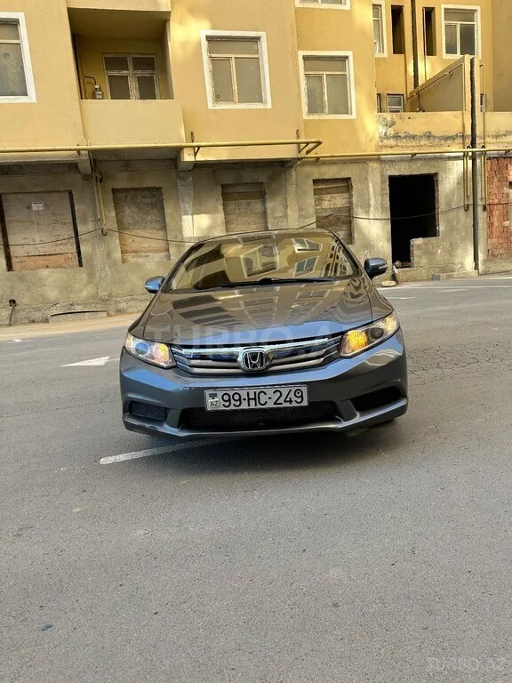 Honda Civic — foto 2/4